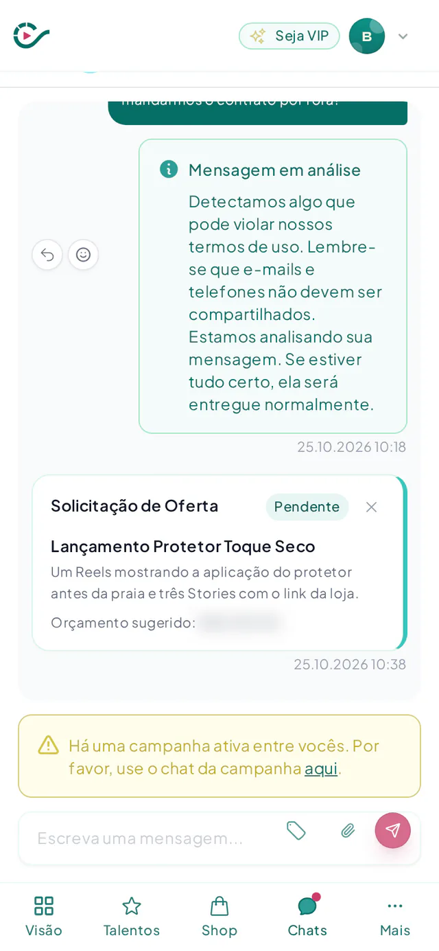 Card de oferta no chat com valor, entregáveis, validade e os botões de aceitar e recusar