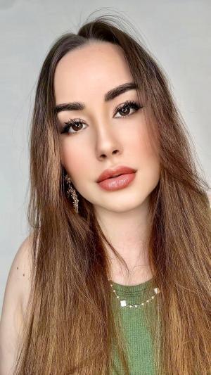 Bruna R.